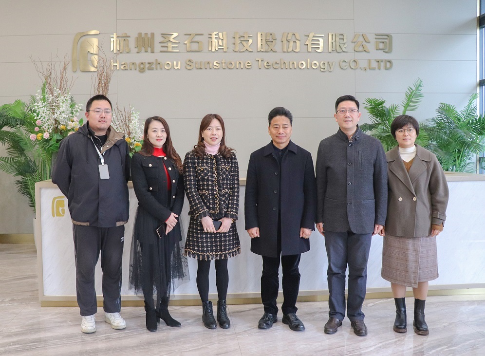 照片3.jpg 照片3.jpg