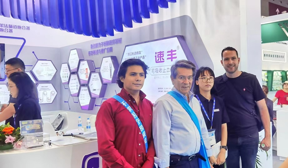 照片10.jpg 照片10.jpg